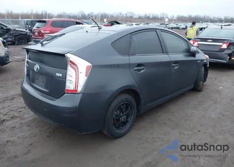 2015 Toyota Prius Two z USA, uszkodzony, nr VIN JTDKN3DU5F0399666